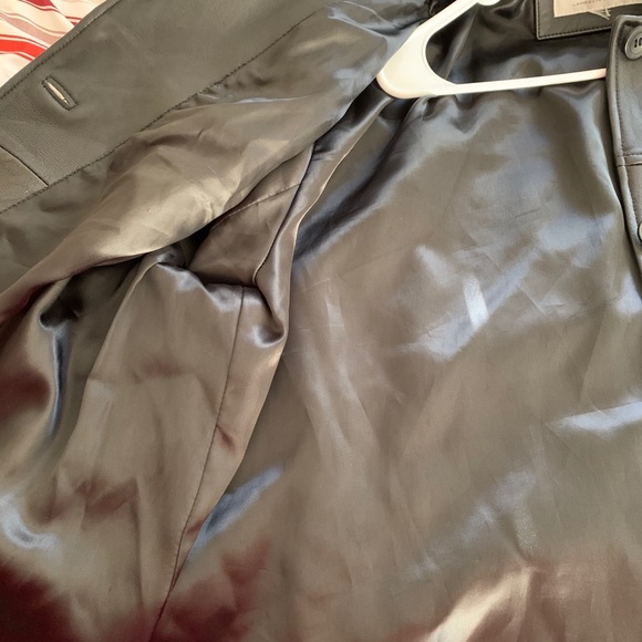 Leather jacket - Picture 2 of 3